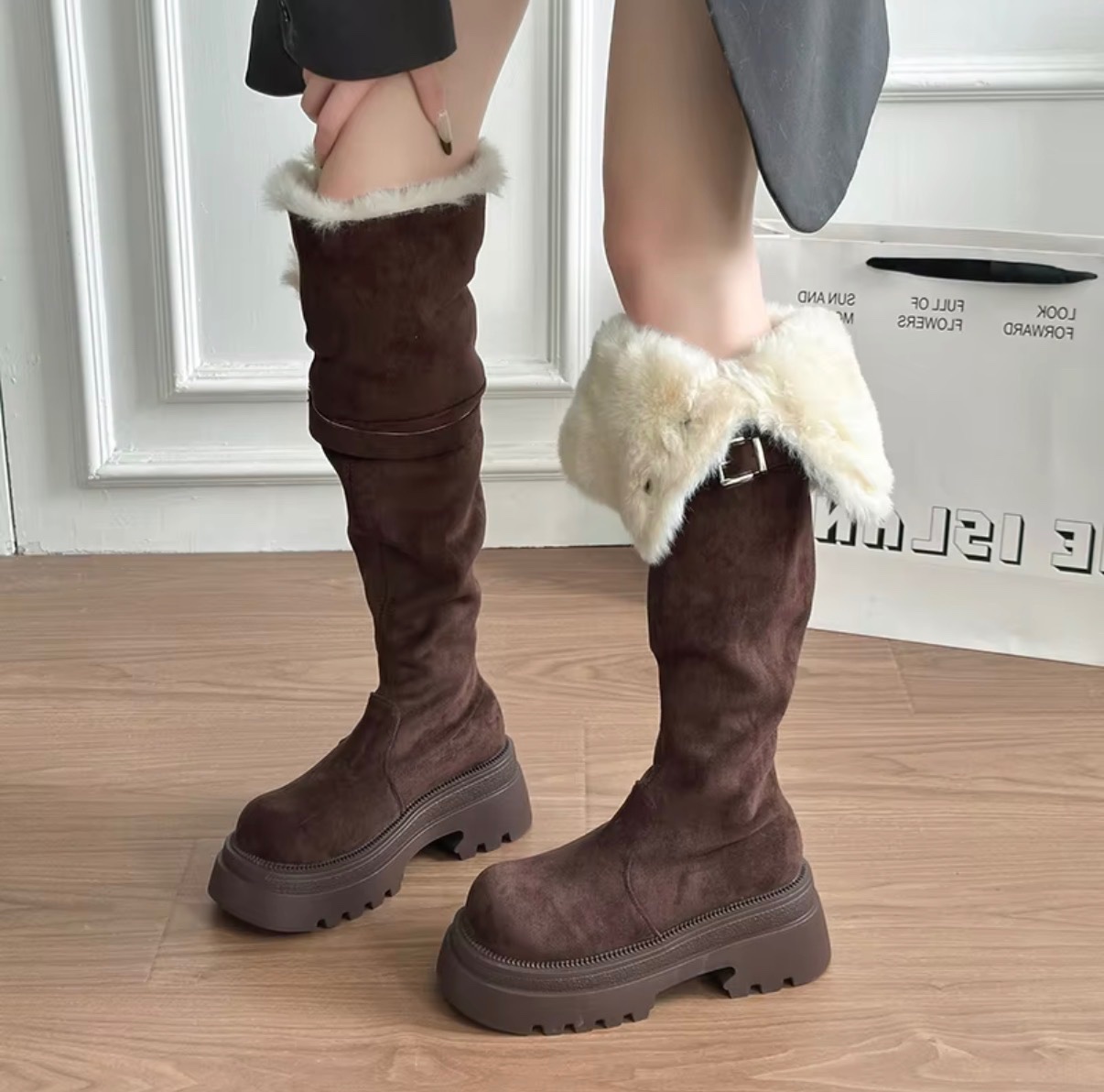 양털 안감 브라운 니하이 플랫폼 부츠